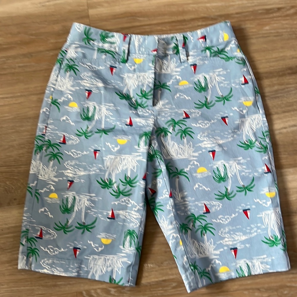 Lands' End Women's Mid Rise Tropical Sailboat Chino Shorts 9.5in Blue Size 16W
